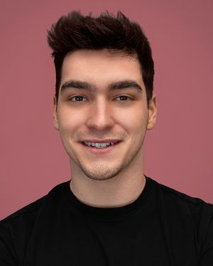 Nico Huelk, Set Designer