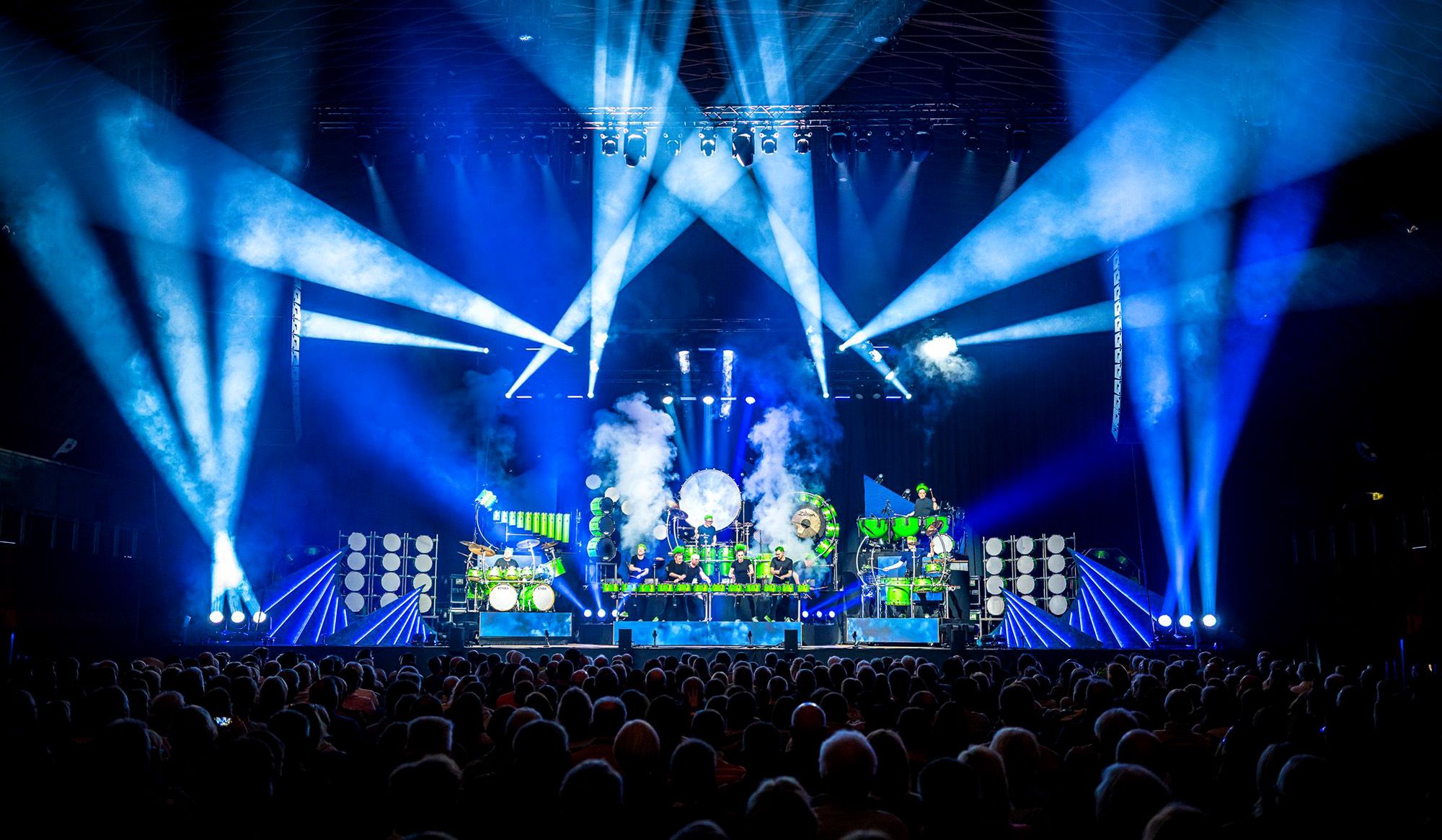 The large and flexible stage design